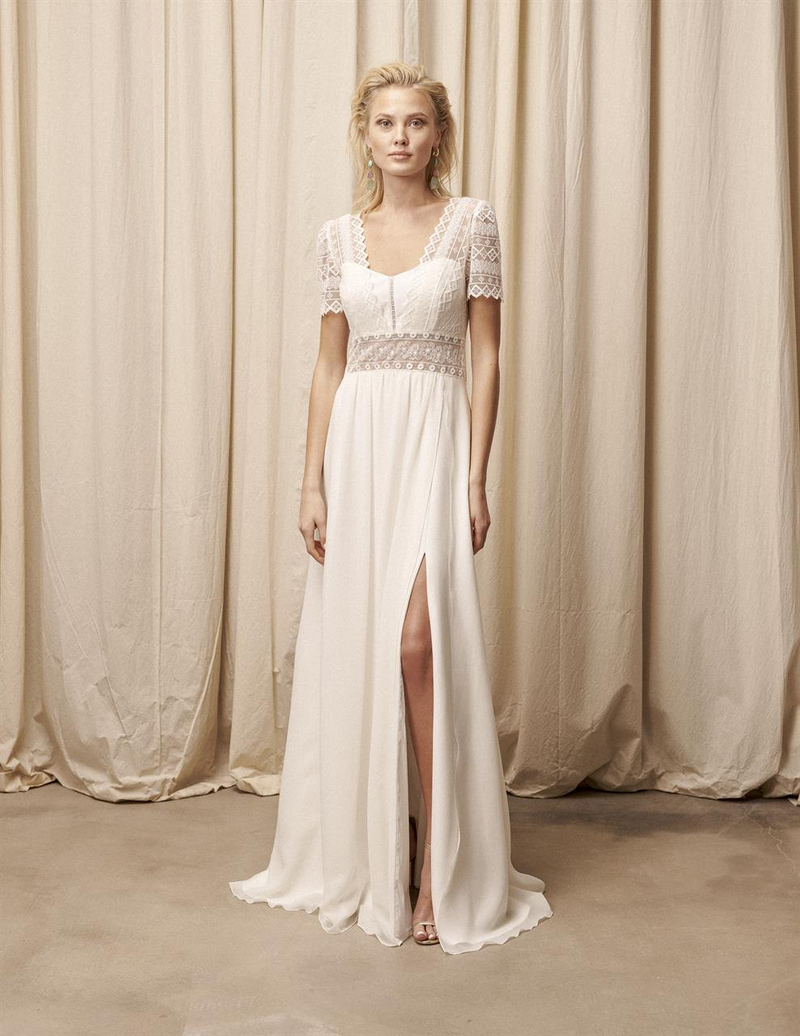 Zauberhafte Brautkleider von Rembo Styling aus der Kollektion 2021 - Rembo Styling brautkleid kollektion 2021 Sweety front