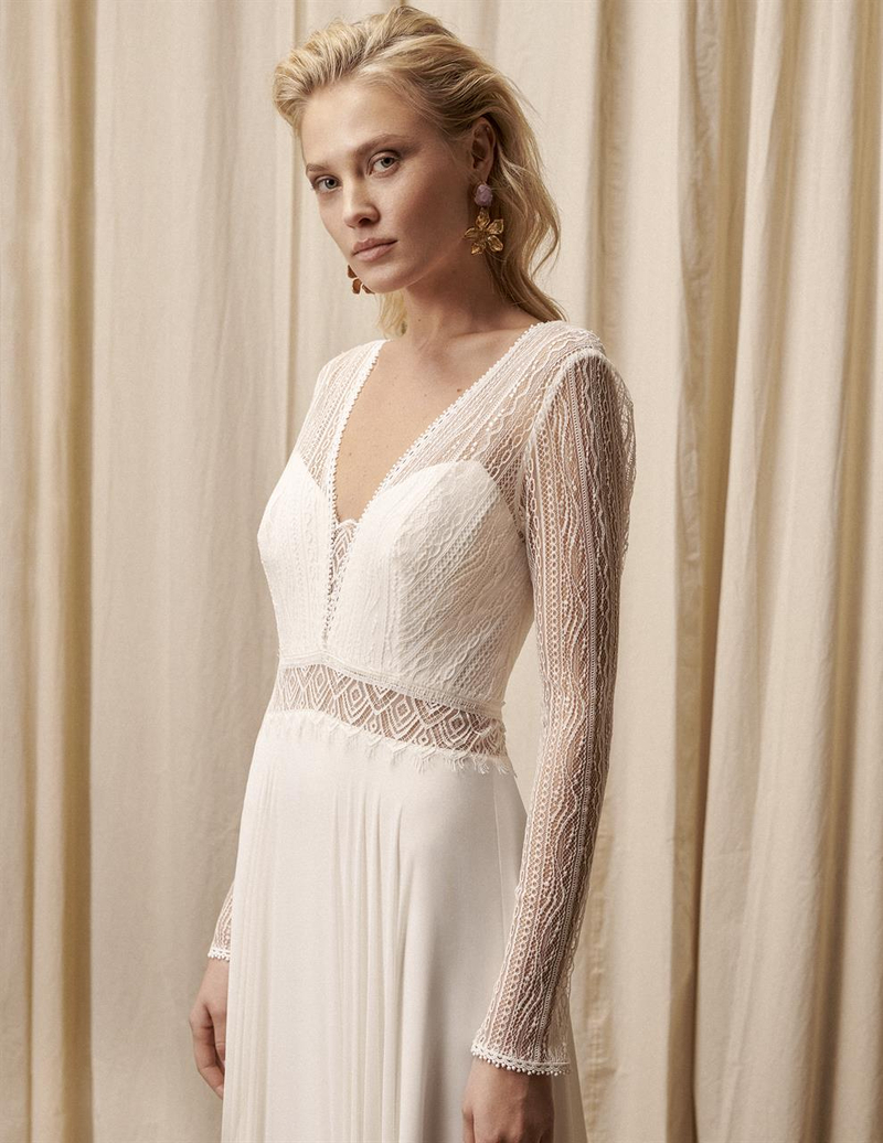Zauberhafte Brautkleider von Rembo Styling aus der Kollektion 2021 - Rembo Styling brautkleid kollektion 2021 McDreamy front detail
