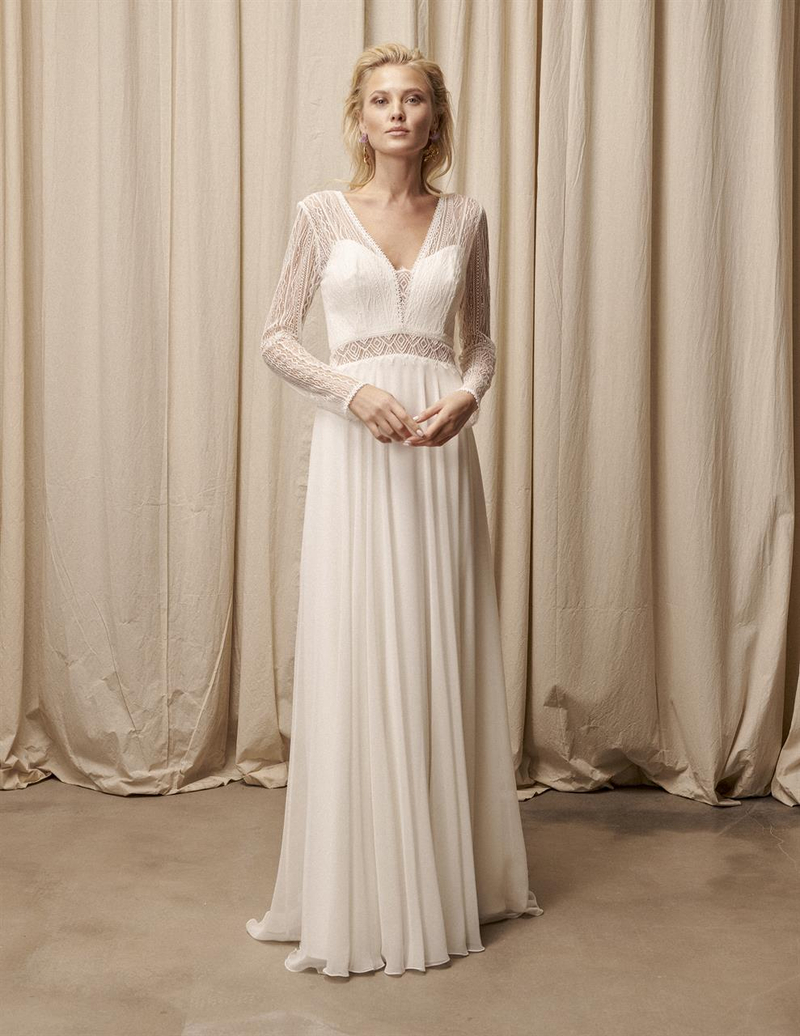 Zauberhafte Brautkleider von Rembo Styling aus der Kollektion 2021 - Rembo Styling brautkleid kollektion 2021 McDreamy front