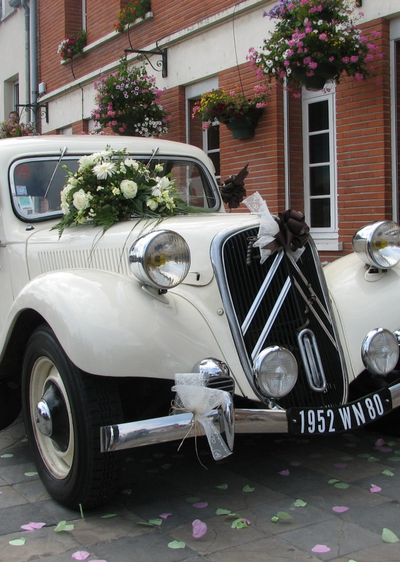 Hochzeitsfahrzeuge und Kutschen - Oldtimer als Hochzeitsauto