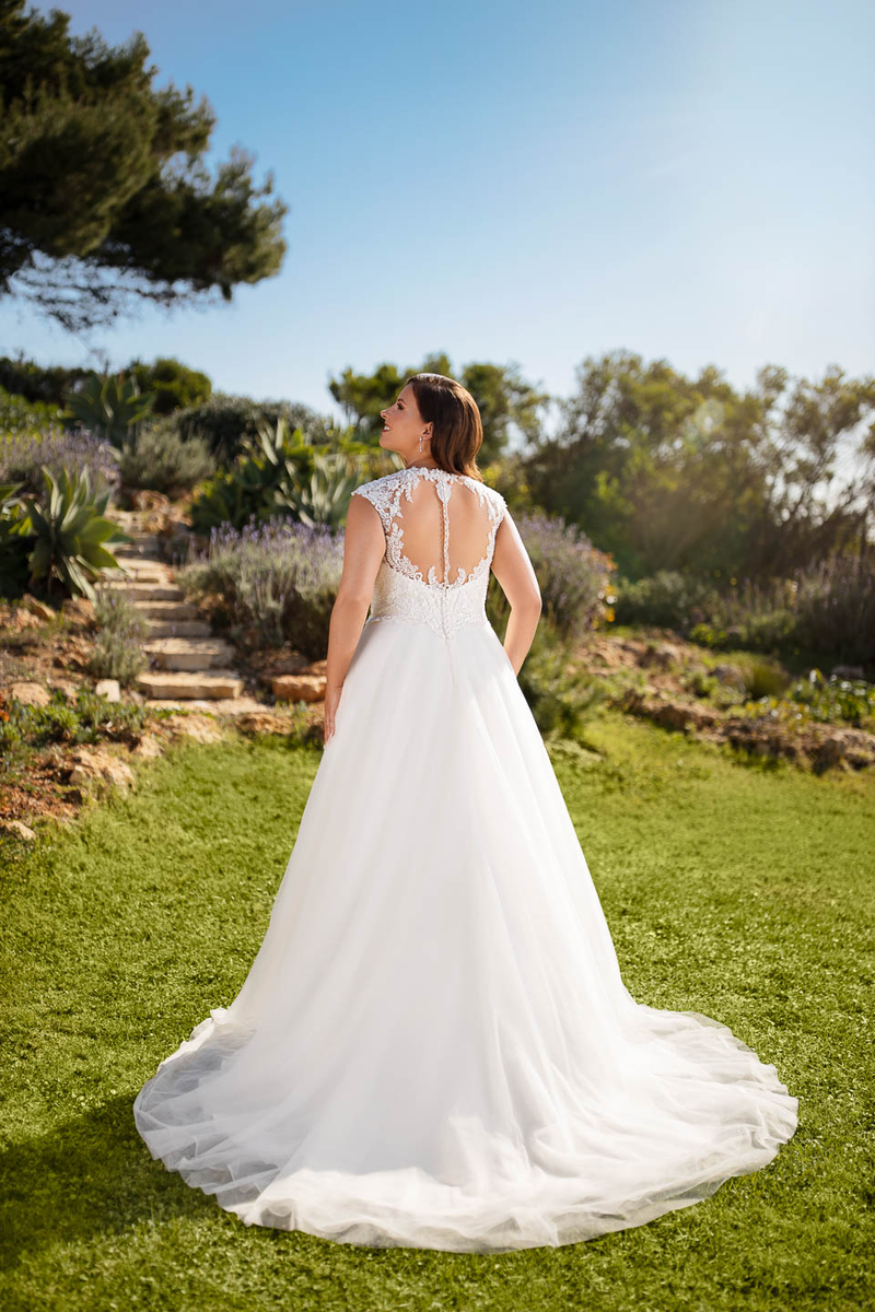 Brautkleider der Kollektion 2021 von Tres Chic - Tres Chic brautkleid kollektion 2021 ME21317 B