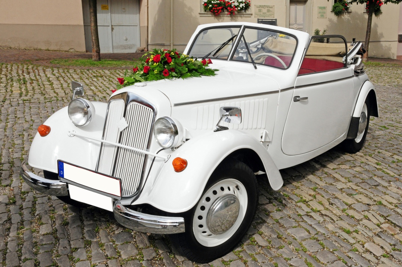 Hochzeitsfahrzeuge und Kutschen - Oldtimer Cabrio